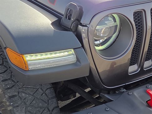 Used 2018 Jeep Wrangler Unlimited Rubicon image 10