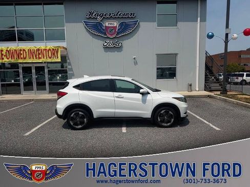 Used 2018 Honda HR-V EX image 1