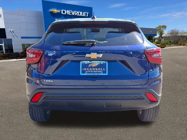 Used 2024 Chevrolet Trax LS w/ LS Convenience Package FWD image 26