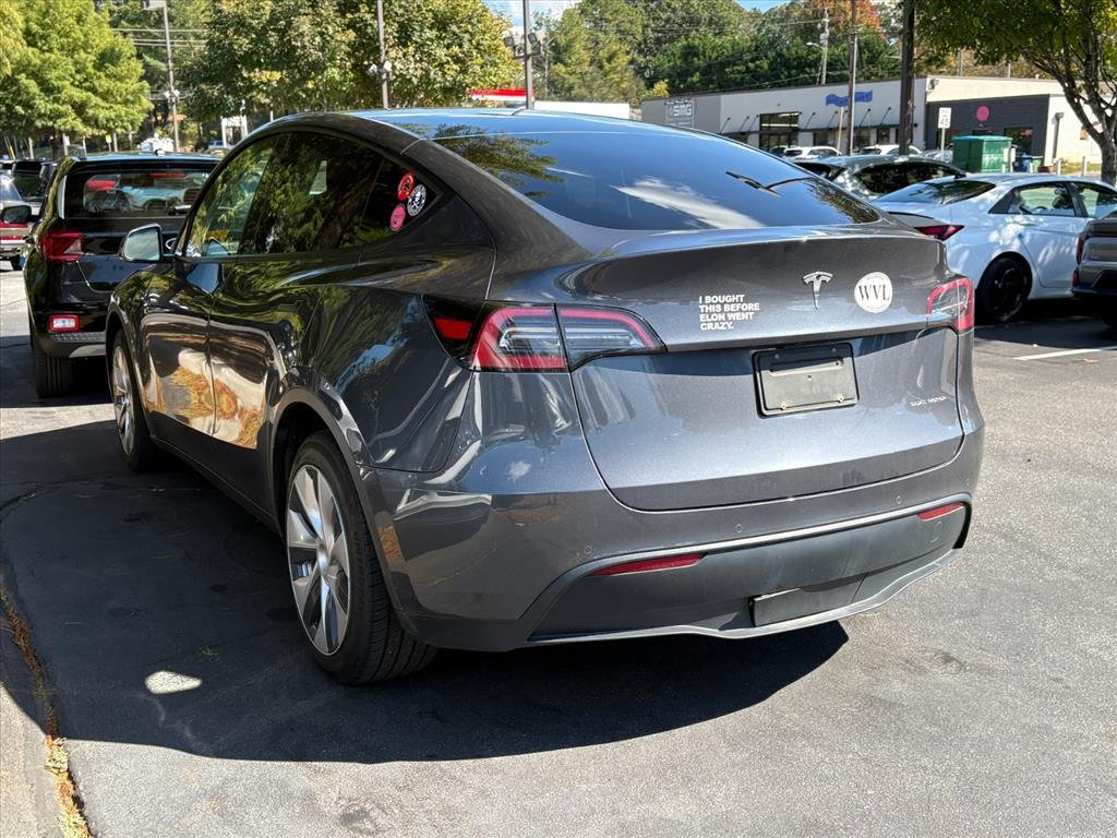 Used 2022 Tesla Model Y Long Range AWD/4WD image 2