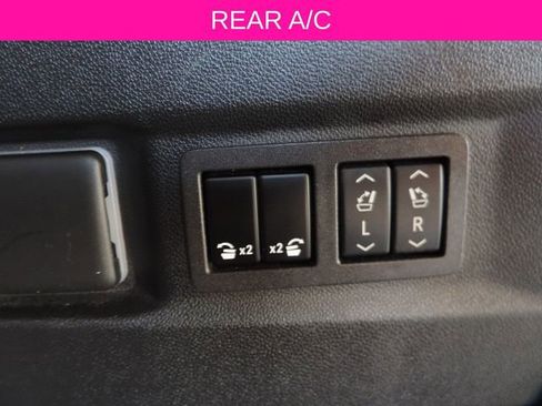 Used 2024 Chevrolet Tahoe Z71 w/ Off-Road Capability Package image 25