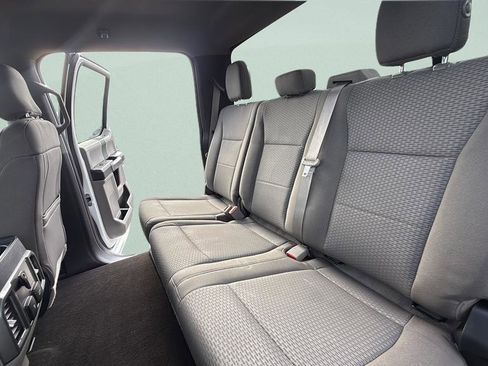 Used 2018 Ford F250 XLT w/ XLT Value Package AWD/4WD image 32