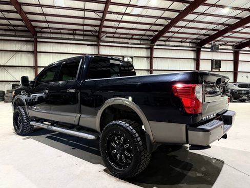 Used 2019 Nissan Titan Platinum Reserve w/ Platinum Utility Package image 7