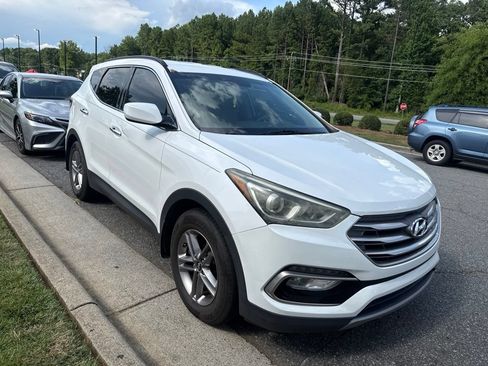Used 2017 Hyundai Santa Fe Sport FWD image 5