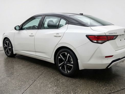 Used 2025 Nissan Sentra SV image 6