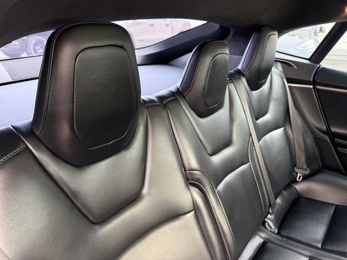 Used 2018 Tesla Model S 75D AWD/4WD image 14