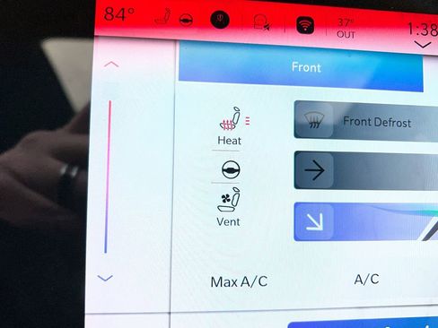 Used 2023 Jeep Wagoneer L Series III w/ Premium Group I image 31