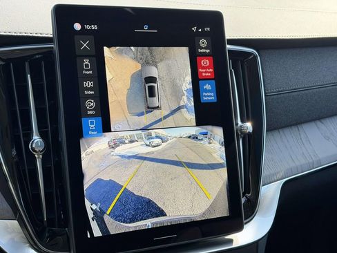 New 2026 Volvo XC90 T8 Ultra w/ Protection Package Premier image 4