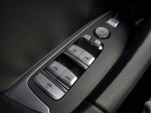 Used 2022 BMW X3 xDrive30i w/ Convenience Package image 16