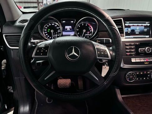 Used 2014 Mercedes-Benz GL 450 4MATIC image 23