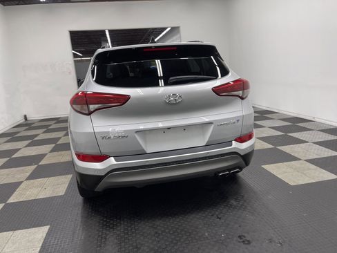 Used 2016 Hyundai Tucson Limited w/ Option Group 03 image 3
