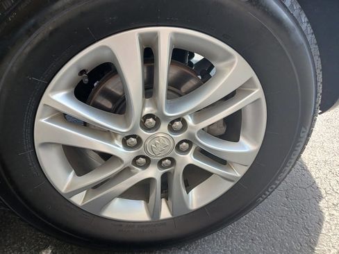 Used 2019 Buick Enclave Essence FWD image 15