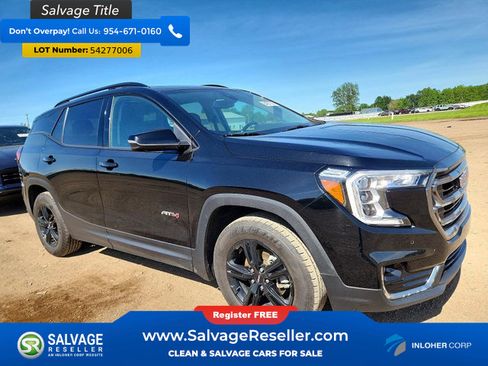 Used 2022 GMC Terrain AT4 w/ Tech Package AWD/4WD image 5