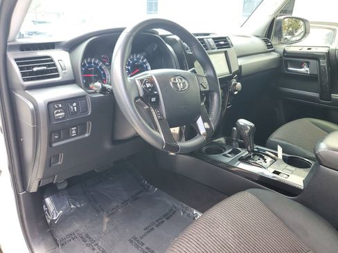 Used 2019 Toyota 4Runner TRD Off-Road AWD/4WD image 23