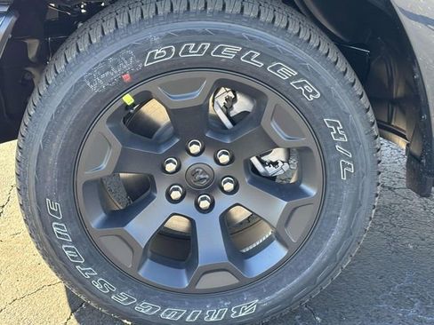 New 2026 RAM 1500 Big Horn AWD/4WD image 32