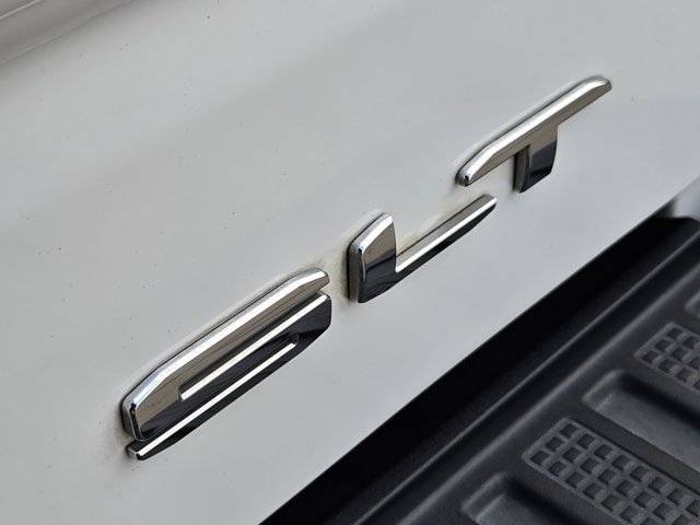 Used 2021 GMC Sierra 1500 SLT RWD image 11
