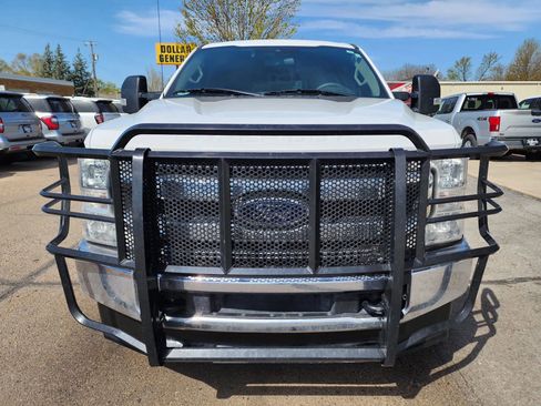 Used 2021 Ford F250 XLT w/ FX4 Off-Road Package AWD/4WD image 3
