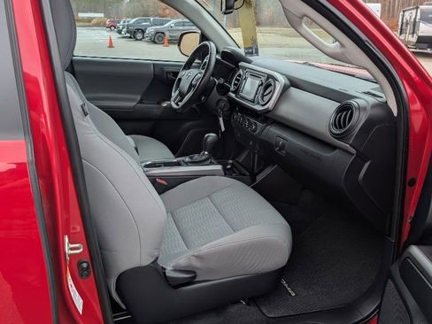 Used 2016 Toyota Tacoma SR5 image 16