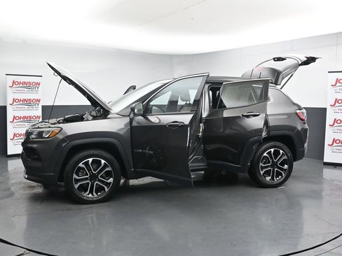 Used 2023 Jeep Compass Limited AWD/4WD image 43