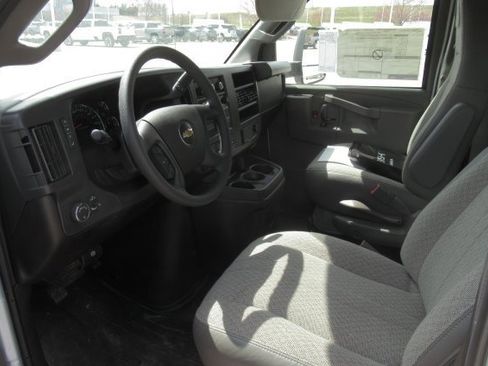 New 2024 Chevrolet Express 3500 w/ Power Convenience Package image 8