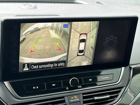 Used 2024 Nissan Altima 2.0 SR image 18