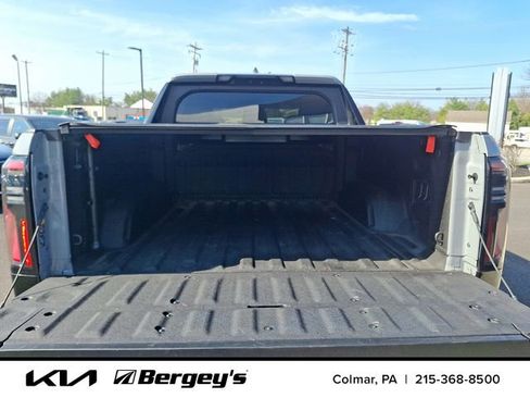 Used 2024 GMC Sierra EV Denali image 27