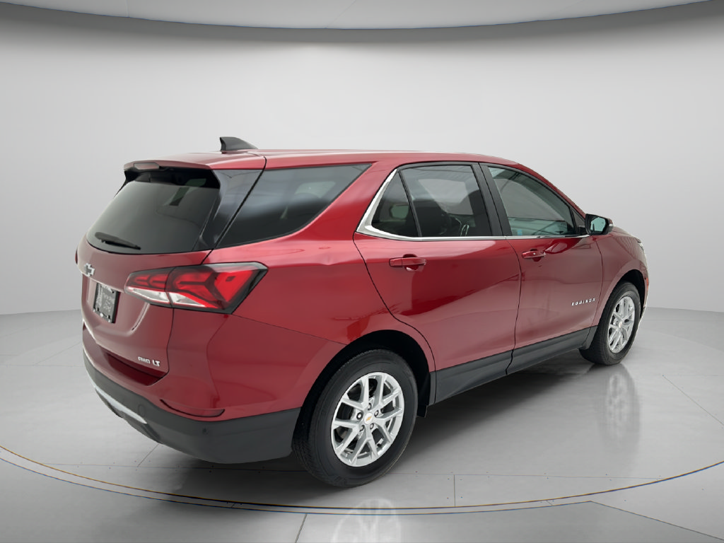 Used 2024 Chevrolet Equinox LT AWD/4WD image 5