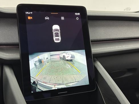 Used 2022 Polestar Polestar 2 w/ Plus Package image 18