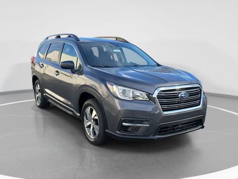Used 2020 Subaru Ascent Premium w/ Convenience Package image 3