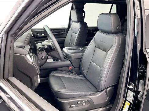 Used 2024 GMC Yukon Denali image 17