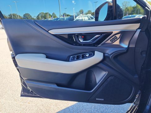 Used 2023 Subaru Outback Limited image 18