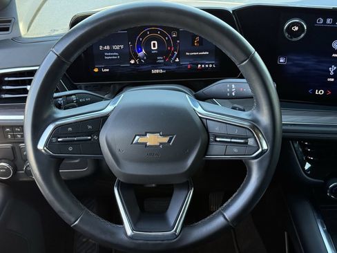 Used 2025 Chevrolet Tahoe LT RWD image 12
