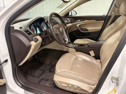 Used 2013 Buick Regal Premium FWD image 10