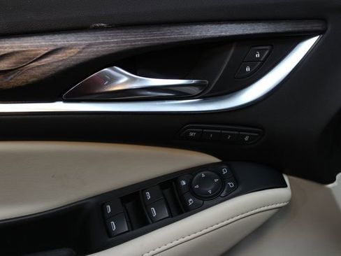 Used 2023 Buick Enclave Avenir w/ Avenir Technology Package AWD/4WD image 20