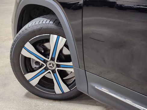 Used 2023 Mercedes-Benz EQB 250+ image 23