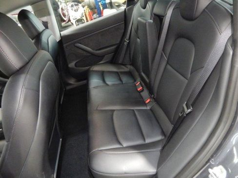 Used 2023 Tesla Model 3 Performance image 18