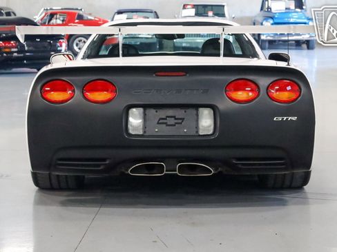 Used 2002 Chevrolet Corvette Z06 w/ Memory Pkg RWD image 23