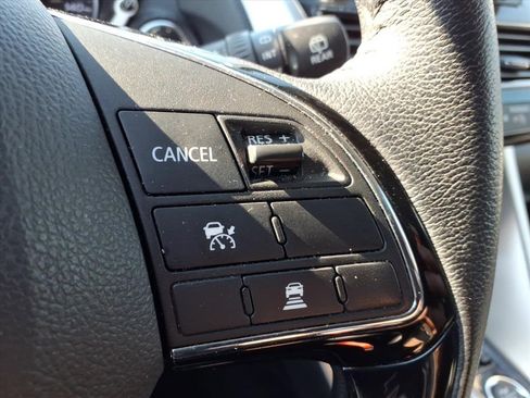 Used 2024 Mitsubishi Eclipse Cross SE image 20