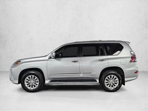 Used 2019 Lexus GX 460 image 9