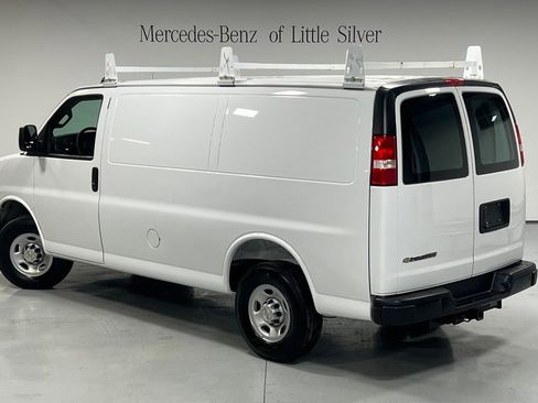 Used 2025 Chevrolet Express 2500 Work Van w/ Driver Convenience Package image 3