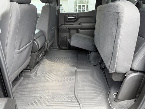 Used 2021 Chevrolet Silverado 1500 LT AWD/4WD image 18
