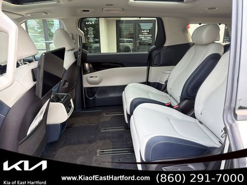 New 2026 Kia Carnival SX Prestige FWD image 17