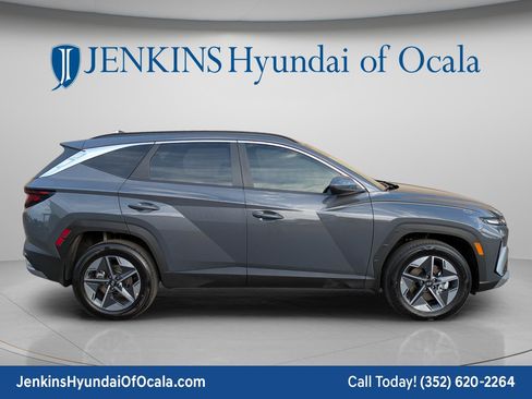 New 2026 Hyundai Tucson SEL image 2