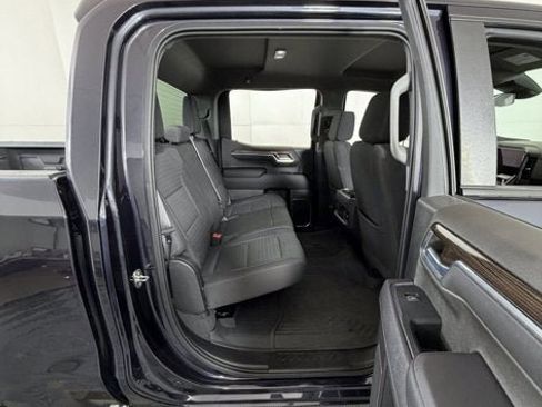 Used 2022 Chevrolet Silverado 1500 RST image 5