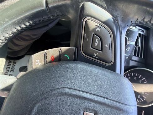 Used 2015 Land Rover Range Rover Evoque Pure image 23