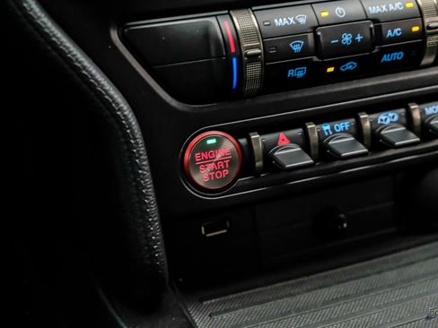 Used 2020 Ford Mustang Shelby GT500 w/ Technology Package image 88