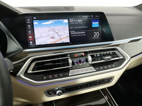 Used 2021 BMW X5 M50i w/ Premium Package image 49