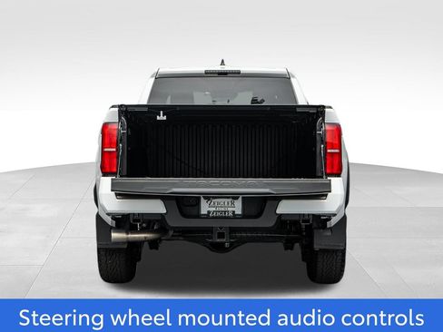 Used 2025 Toyota Tacoma TRD Off-Road AWD/4WD image 10