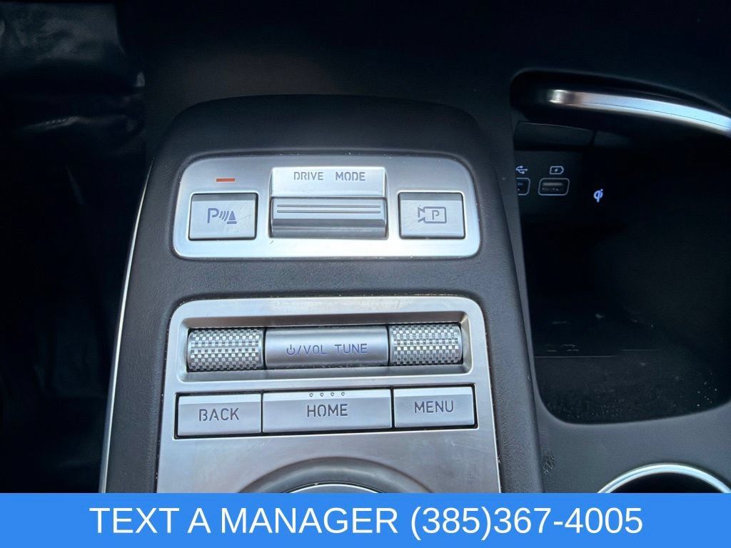 Used 2025 Genesis GV70 2.5T AWD/4WD image 25