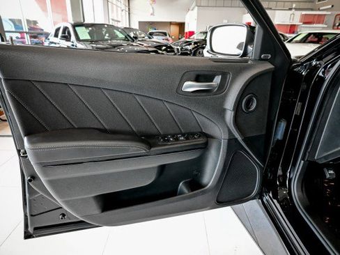 Used 2023 Dodge Charger SXT w/ Blacktop Special Edition image 15